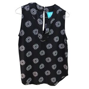 Escapada Celtic Black Sleeveless Top